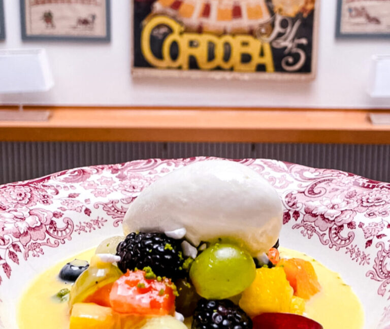 SOPA DE FRUTA DE MARACUYÁ Y HELADO DE JENGIBRE